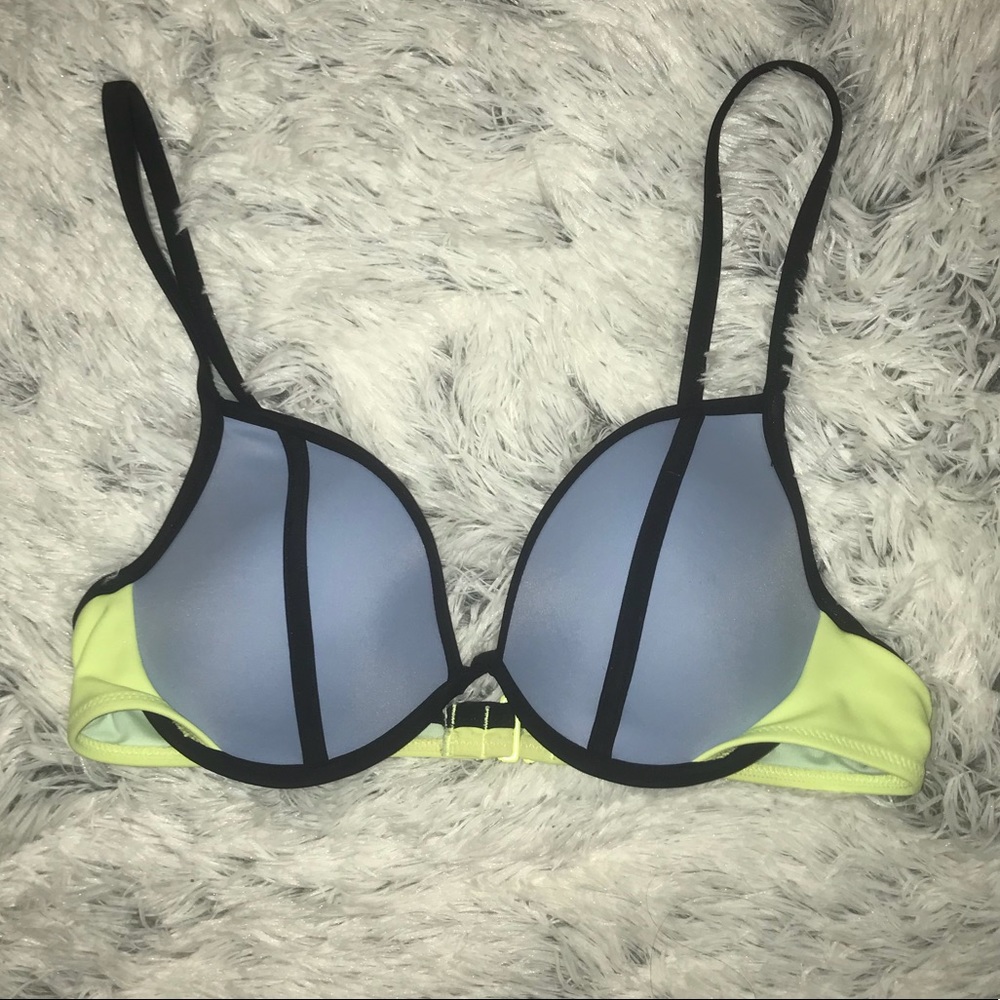 Bikini top